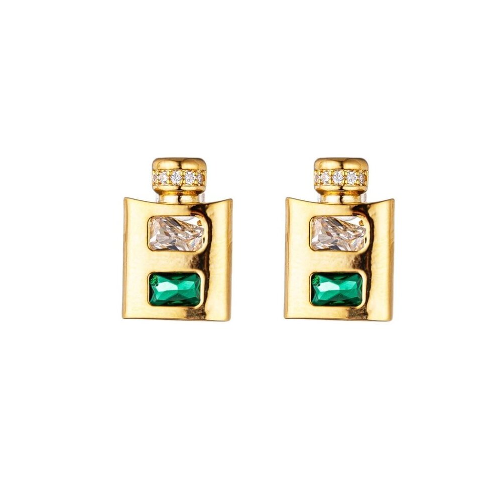 NIB, NWT EYE CANDY WHISKEY FLASK STUD EARRINGS